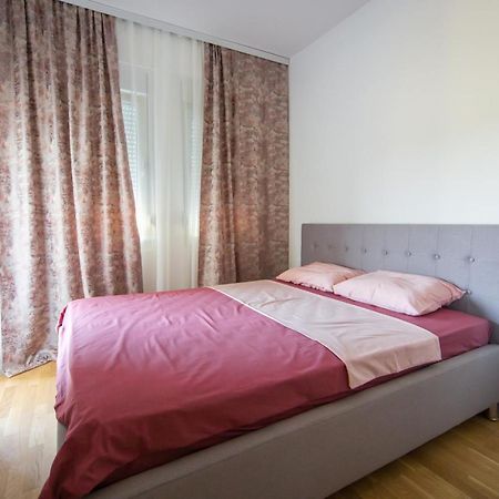 Sun Apartment Podgorica Luaran gambar