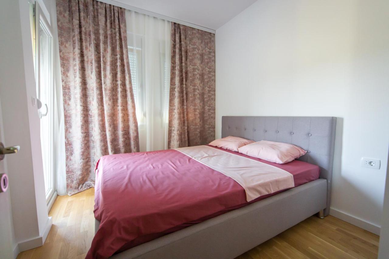 Sun Apartment Podgorica Luaran gambar